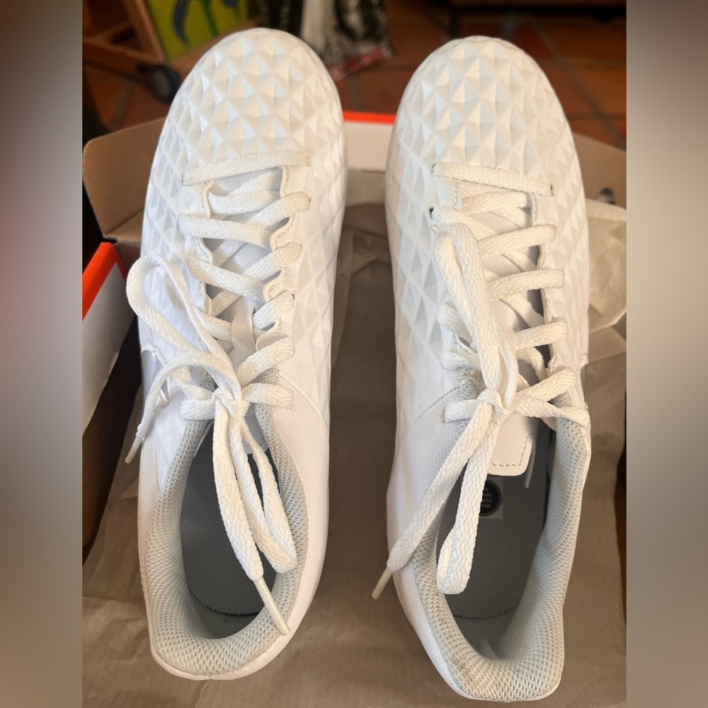 Nike JR Legend Tiempo soccer cleats